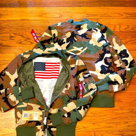 ALPHA INDUSTRIES L2B Blood Chit Flight Bomber Woodland Camo Jacket Reversible